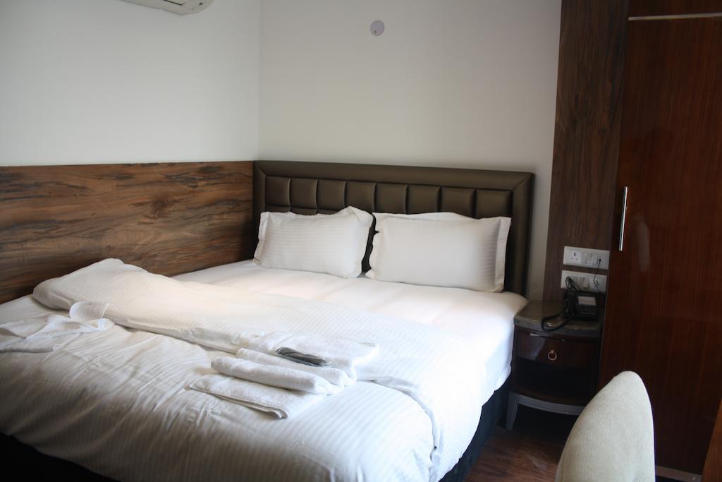 Hotel Cabana @ Pahar Ganj New Delhi Rom bilde